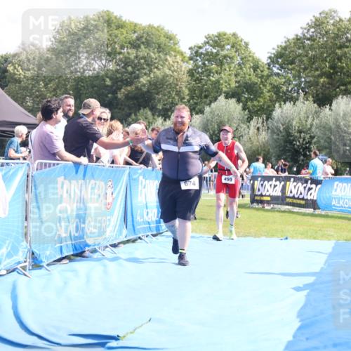 25.08.2024 - Elbe Triathlon Hamburg H.Heesch http://msf.ph/oto/6878774 25.08.2024 12:12:09 Ziel 459, 674, 1575 meine-sportfotos.de