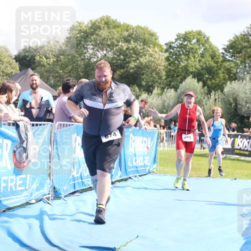 25.08.2024 - Elbe Triathlon Hamburg H.Heesch http://msf.ph/oto/6878787 25.08.2024 12:12:10 Ziel 459, 674, 1575 meine-sportfotos.de