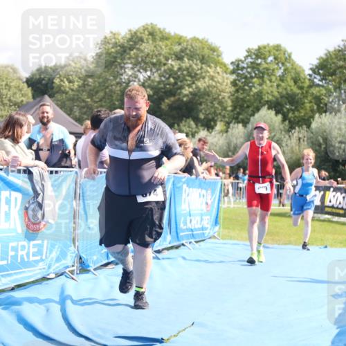25.08.2024 - Elbe Triathlon Hamburg H.Heesch http://msf.ph/oto/6878792 25.08.2024 12:12:10 Ziel 459, 674, 1575 meine-sportfotos.de