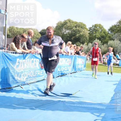25.08.2024 - Elbe Triathlon Hamburg H.Heesch http://msf.ph/oto/6878801 25.08.2024 12:12:11 Ziel 459, 674, 1575 meine-sportfotos.de