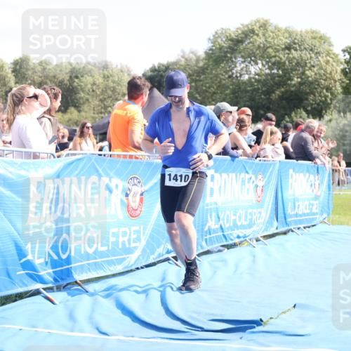 25.08.2024 - Elbe Triathlon Hamburg H.Heesch http://msf.ph/oto/6878808 25.08.2024 11:49:50 Ziel 493, 548, 549, 1410, 1496 meine-sportfotos.de