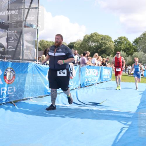 25.08.2024 - Elbe Triathlon Hamburg H.Heesch http://msf.ph/oto/6878819 25.08.2024 12:12:11 Ziel 459, 674, 1575 meine-sportfotos.de