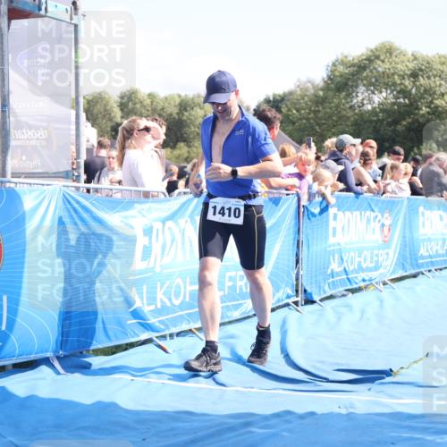25.08.2024 - Elbe Triathlon Hamburg H.Heesch http://msf.ph/oto/6878824 25.08.2024 11:49:51 Ziel 493, 549, 1410, 1496 meine-sportfotos.de
