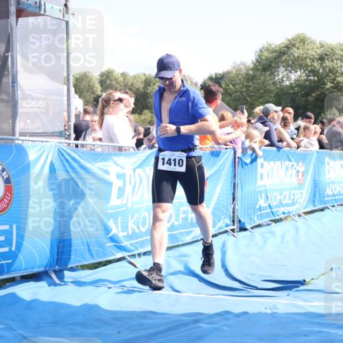 25.08.2024 - Elbe Triathlon Hamburg H.Heesch http://msf.ph/oto/6878827 25.08.2024 11:49:51 Ziel 493, 549, 1410, 1496 meine-sportfotos.de