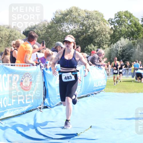 25.08.2024 - Elbe Triathlon Hamburg H.Heesch http://msf.ph/oto/6878855 25.08.2024 11:49:58 Ziel 493, 785 meine-sportfotos.de