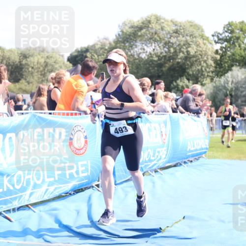 25.08.2024 - Elbe Triathlon Hamburg H.Heesch http://msf.ph/oto/6878862 25.08.2024 11:49:58 Ziel 493, 785 meine-sportfotos.de