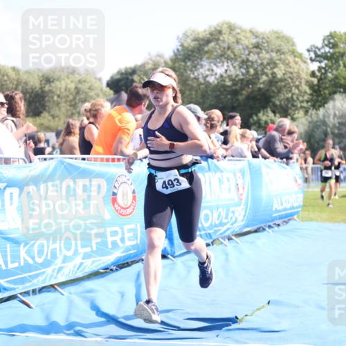 25.08.2024 - Elbe Triathlon Hamburg H.Heesch http://msf.ph/oto/6878864 25.08.2024 11:49:58 Ziel 493, 785 meine-sportfotos.de