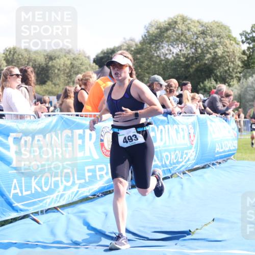 25.08.2024 - Elbe Triathlon Hamburg H.Heesch http://msf.ph/oto/6878866 25.08.2024 11:49:58 Ziel 493, 785 meine-sportfotos.de