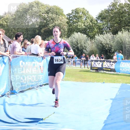 25.08.2024 - Elbe Triathlon Hamburg H.Heesch http://msf.ph/oto/6878881 25.08.2024 12:12:27 Ziel 1634 meine-sportfotos.de