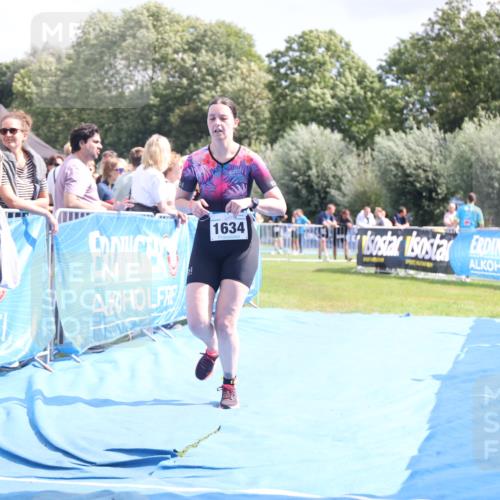 25.08.2024 - Elbe Triathlon Hamburg H.Heesch http://msf.ph/oto/6878883 25.08.2024 12:12:27 Ziel 1634 meine-sportfotos.de