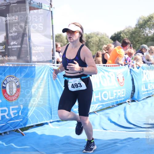 25.08.2024 - Elbe Triathlon Hamburg H.Heesch http://msf.ph/oto/6878884 25.08.2024 11:49:59 Ziel 411, 493, 785 meine-sportfotos.de