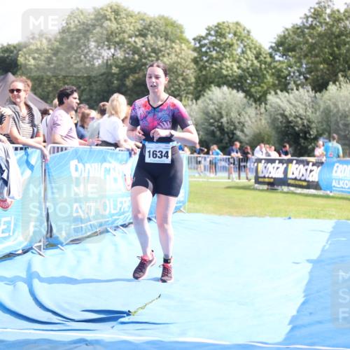 25.08.2024 - Elbe Triathlon Hamburg H.Heesch http://msf.ph/oto/6878885 25.08.2024 12:12:27 Ziel 1634 meine-sportfotos.de