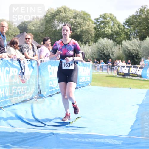 25.08.2024 - Elbe Triathlon Hamburg H.Heesch http://msf.ph/oto/6878895 25.08.2024 12:12:27 Ziel 1634 meine-sportfotos.de