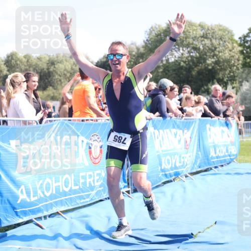 25.08.2024 - Elbe Triathlon Hamburg H.Heesch http://msf.ph/oto/6878919 25.08.2024 11:50:04 Ziel 411, 493, 509, 785 meine-sportfotos.de