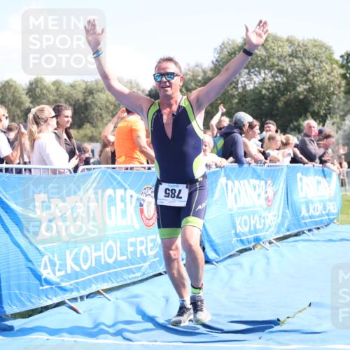 25.08.2024 - Elbe Triathlon Hamburg H.Heesch http://msf.ph/oto/6878921 25.08.2024 11:50:04 Ziel 411, 493, 509, 785 meine-sportfotos.de