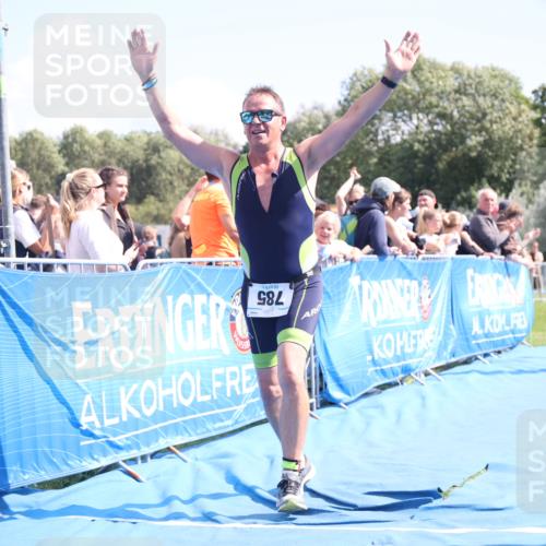 25.08.2024 - Elbe Triathlon Hamburg H.Heesch http://msf.ph/oto/6878923 25.08.2024 11:50:04 Ziel 411, 493, 509, 785 meine-sportfotos.de