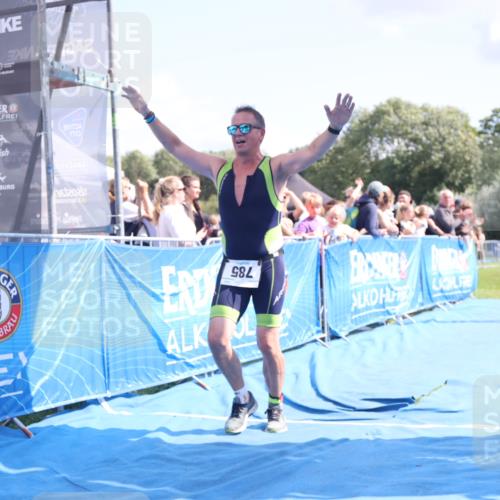 25.08.2024 - Elbe Triathlon Hamburg H.Heesch http://msf.ph/oto/6878933 25.08.2024 11:50:04 Ziel 411, 493, 509, 785 meine-sportfotos.de