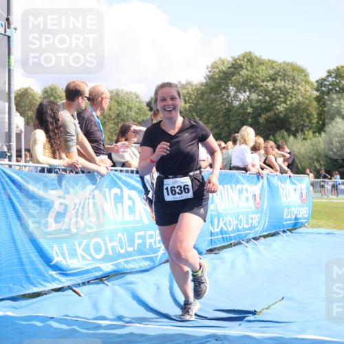 25.08.2024 - Elbe Triathlon Hamburg H.Heesch http://msf.ph/oto/6878983 25.08.2024 12:12:39 Ziel 1528, 1636, 1679 meine-sportfotos.de