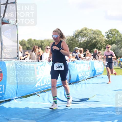 25.08.2024 - Elbe Triathlon Hamburg H.Heesch http://msf.ph/oto/6878987 25.08.2024 11:50:12 Ziel 411, 509, 1672 meine-sportfotos.de