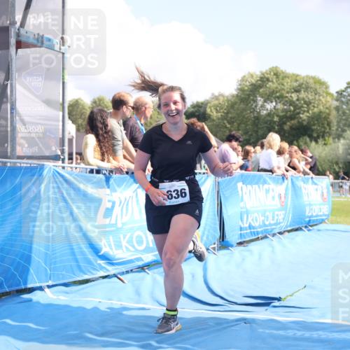 25.08.2024 - Elbe Triathlon Hamburg H.Heesch http://msf.ph/oto/6878991 25.08.2024 12:12:40 Ziel 1528, 1636, 1679 meine-sportfotos.de