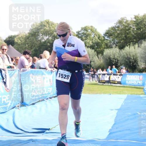 25.08.2024 - Elbe Triathlon Hamburg H.Heesch http://msf.ph/oto/6879005 25.08.2024 12:12:43 Ziel 1528, 1636, 1679 meine-sportfotos.de