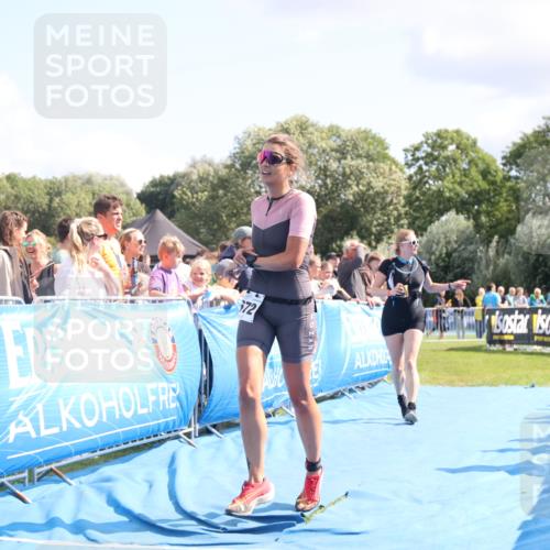 25.08.2024 - Elbe Triathlon Hamburg H.Heesch http://msf.ph/oto/6879013 25.08.2024 11:50:14 Ziel 411, 509, 1672 meine-sportfotos.de