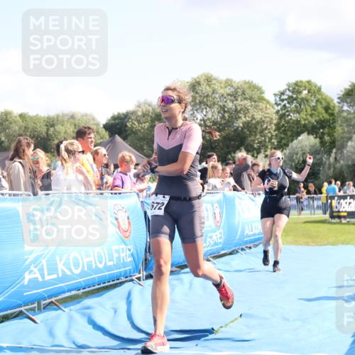 25.08.2024 - Elbe Triathlon Hamburg H.Heesch http://msf.ph/oto/6879019 25.08.2024 11:50:14 Ziel 411, 509, 1672 meine-sportfotos.de