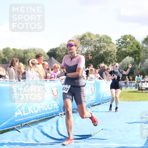 25.08.2024 - Elbe Triathlon Hamburg H.Heesch http://msf.ph/oto/6879021 25.08.2024 11:50:14 Ziel 411, 509, 1672 meine-sportfotos.de