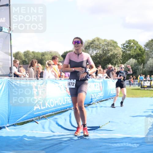 25.08.2024 - Elbe Triathlon Hamburg H.Heesch http://msf.ph/oto/6879027 25.08.2024 11:50:14 Ziel 411, 509, 1672 meine-sportfotos.de