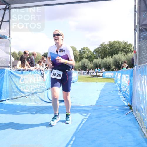 25.08.2024 - Elbe Triathlon Hamburg H.Heesch http://msf.ph/oto/6879028 25.08.2024 12:12:44 Ziel 1528, 1636 meine-sportfotos.de