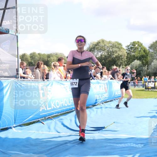 25.08.2024 - Elbe Triathlon Hamburg H.Heesch http://msf.ph/oto/6879029 25.08.2024 11:50:14 Ziel 411, 509, 1672 meine-sportfotos.de