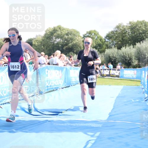 25.08.2024 - Elbe Triathlon Hamburg H.Heesch http://msf.ph/oto/6879053 25.08.2024 12:12:56 Ziel 1612, 1656 meine-sportfotos.de