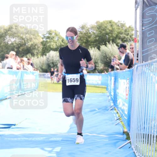 25.08.2024 - Elbe Triathlon Hamburg H.Heesch http://msf.ph/oto/6879084 25.08.2024 12:13:39 Ziel 1659 meine-sportfotos.de