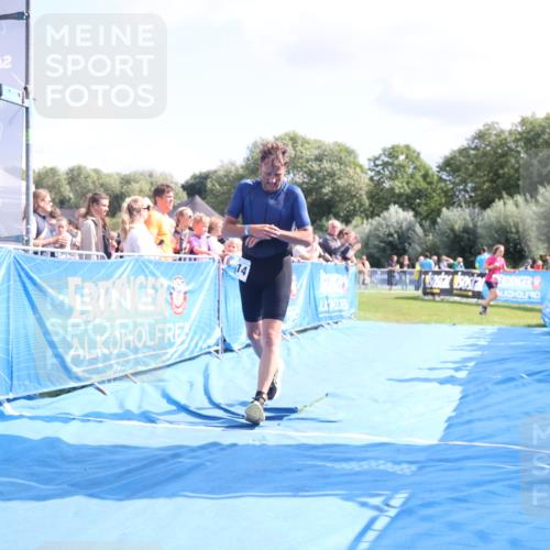 25.08.2024 - Elbe Triathlon Hamburg H.Heesch http://msf.ph/oto/6879097 25.08.2024 11:50:28 Ziel 1414 meine-sportfotos.de