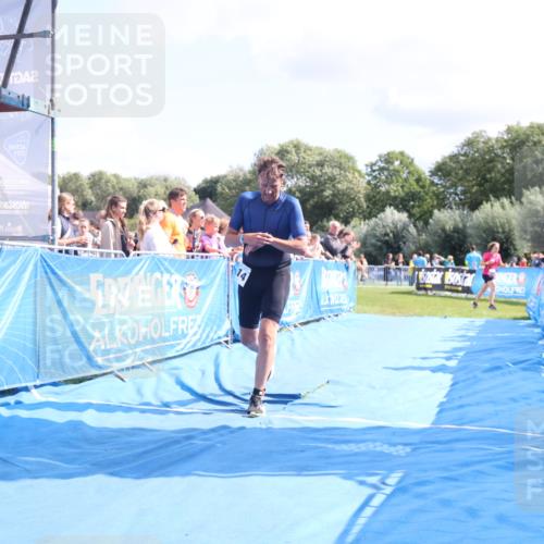 25.08.2024 - Elbe Triathlon Hamburg H.Heesch http://msf.ph/oto/6879099 25.08.2024 11:50:28 Ziel 1414 meine-sportfotos.de