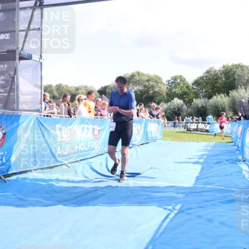 25.08.2024 - Elbe Triathlon Hamburg H.Heesch http://msf.ph/oto/6879103 25.08.2024 11:50:28 Ziel 1414 meine-sportfotos.de