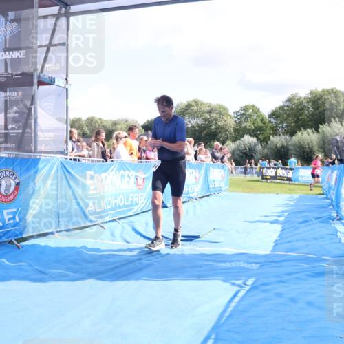 25.08.2024 - Elbe Triathlon Hamburg H.Heesch http://msf.ph/oto/6879107 25.08.2024 11:50:28 Ziel 1414 meine-sportfotos.de