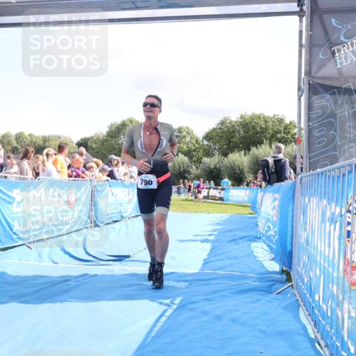 25.08.2024 - Elbe Triathlon Hamburg H.Heesch http://msf.ph/oto/6879139 25.08.2024 11:50:41 Ziel 790, 1502 meine-sportfotos.de