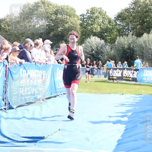 25.08.2024 - Elbe Triathlon Hamburg H.Heesch http://msf.ph/oto/6879145 25.08.2024 11:50:48 Ziel 790, 1502, 1587 meine-sportfotos.de