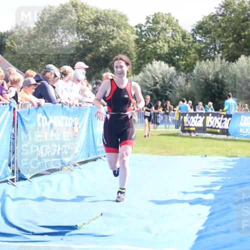 25.08.2024 - Elbe Triathlon Hamburg H.Heesch http://msf.ph/oto/6879149 25.08.2024 11:50:49 Ziel 1502, 1587 meine-sportfotos.de