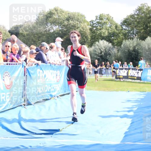 25.08.2024 - Elbe Triathlon Hamburg H.Heesch http://msf.ph/oto/6879157 25.08.2024 11:50:49 Ziel 1502, 1587 meine-sportfotos.de