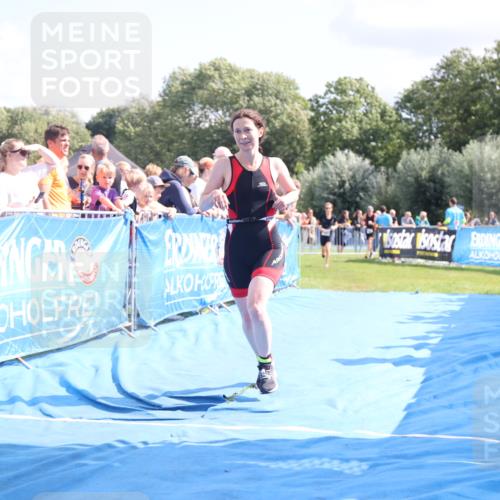 25.08.2024 - Elbe Triathlon Hamburg H.Heesch http://msf.ph/oto/6879167 25.08.2024 11:50:49 Ziel 1502, 1587 meine-sportfotos.de