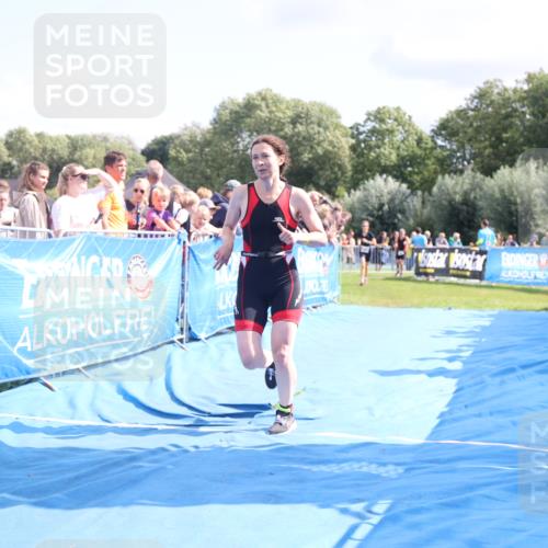 25.08.2024 - Elbe Triathlon Hamburg H.Heesch http://msf.ph/oto/6879175 25.08.2024 11:50:49 Ziel 1502, 1587 meine-sportfotos.de