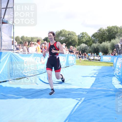 25.08.2024 - Elbe Triathlon Hamburg H.Heesch http://msf.ph/oto/6879185 25.08.2024 11:50:50 Ziel 1502, 1587 meine-sportfotos.de