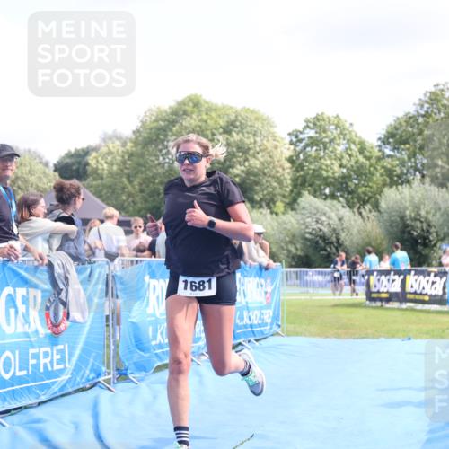 25.08.2024 - Elbe Triathlon Hamburg H.Heesch http://msf.ph/oto/6879191 25.08.2024 12:14:08 Ziel 1681 meine-sportfotos.de