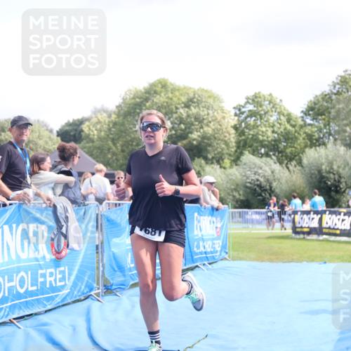 25.08.2024 - Elbe Triathlon Hamburg H.Heesch http://msf.ph/oto/6879193 25.08.2024 12:14:08 Ziel 1681 meine-sportfotos.de
