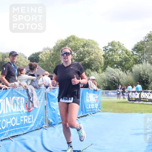 25.08.2024 - Elbe Triathlon Hamburg H.Heesch http://msf.ph/oto/6879195 25.08.2024 12:14:08 Ziel 1681 meine-sportfotos.de