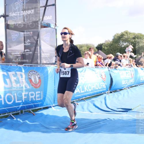 25.08.2024 - Elbe Triathlon Hamburg H.Heesch http://msf.ph/oto/6879262 25.08.2024 11:50:57 Ziel 220, 1587 meine-sportfotos.de