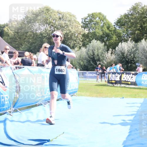 25.08.2024 - Elbe Triathlon Hamburg H.Heesch http://msf.ph/oto/6879264 25.08.2024 12:14:58 Ziel 1657, 1662 meine-sportfotos.de