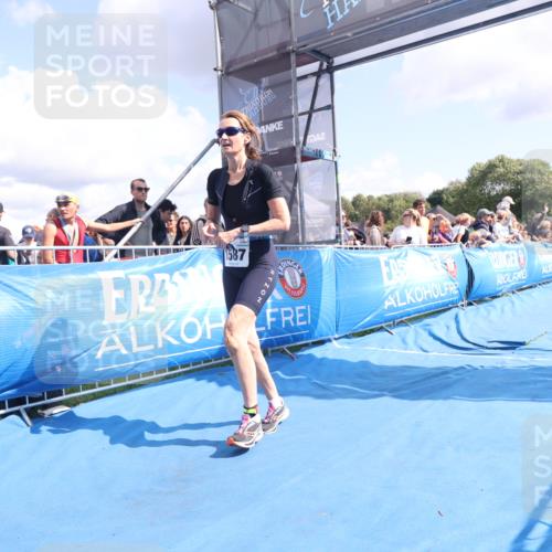 25.08.2024 - Elbe Triathlon Hamburg H.Heesch http://msf.ph/oto/6879279 25.08.2024 11:50:57 Ziel 220, 1587 meine-sportfotos.de